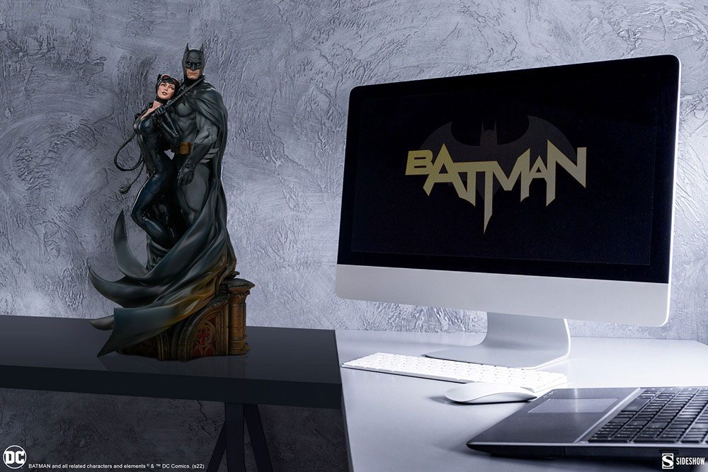 DC Comics Diorama Batman & Catwoman 51 cm