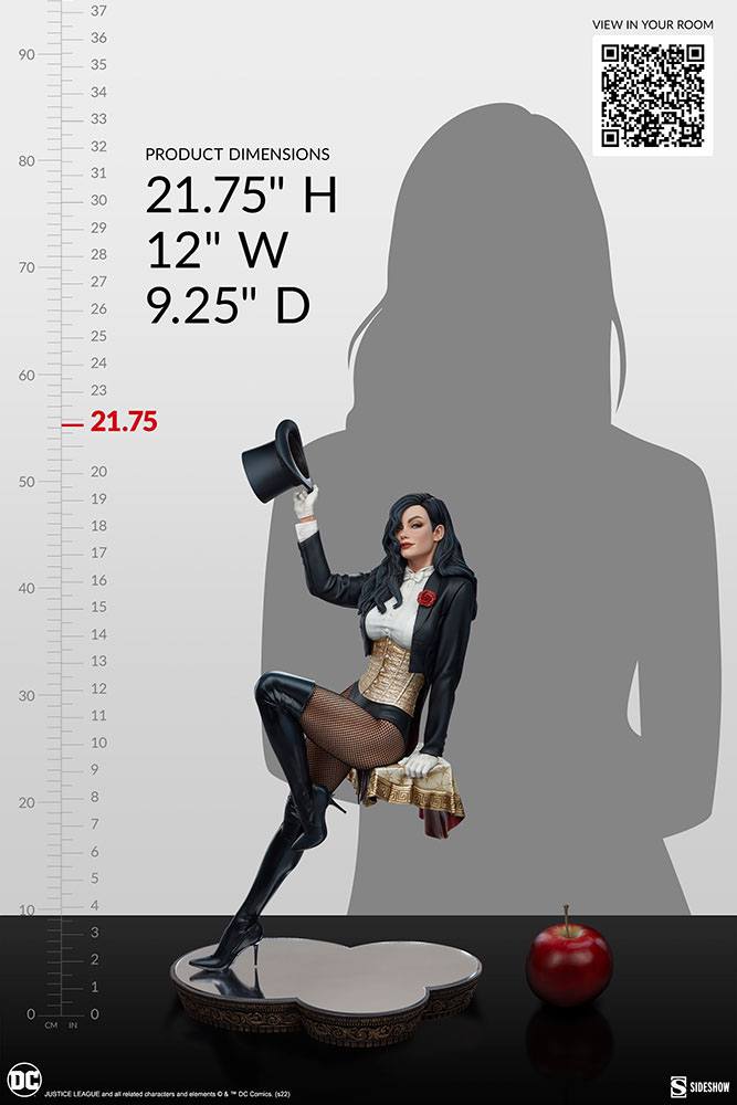 DC Comics Premium Format Figure Zatanna 55 cm