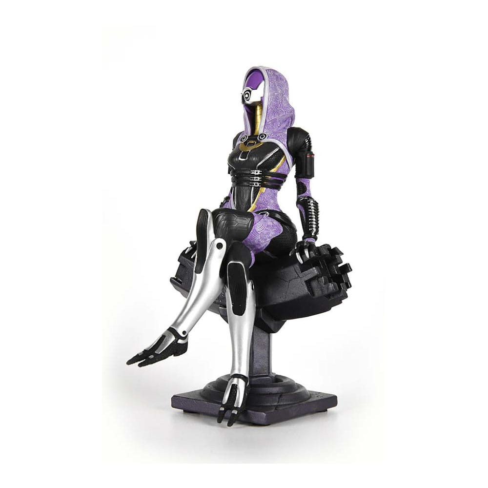 Mass Effect PVC Statue Tali'Zorah nar Rayya 17 cm