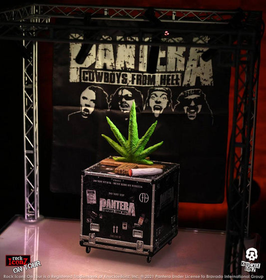 Pantera Rock Ikonz Cowboys From Hell On Tour Road Case Statue + Bühnenhintergrund