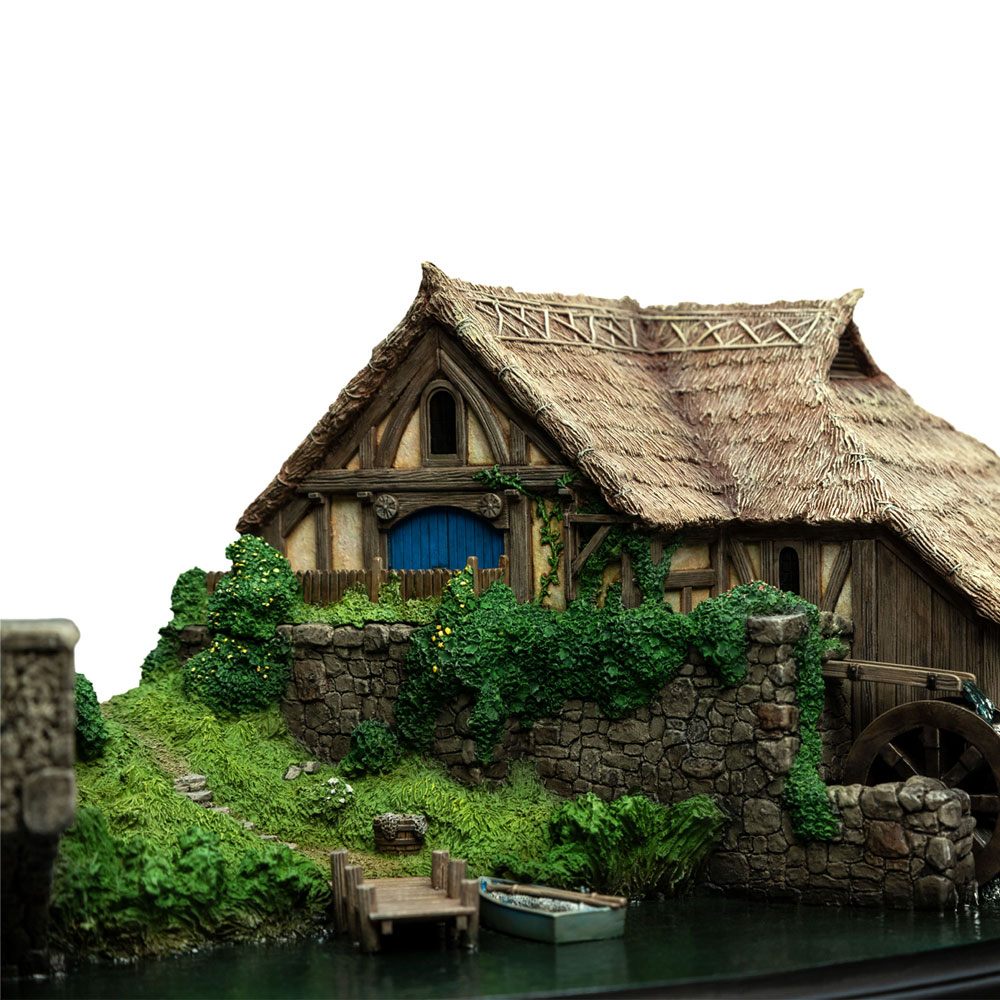 The Hobbit: An Unexpected Journey Hobbiton Mill &amp; Bridge Environment 31 x 17 cm