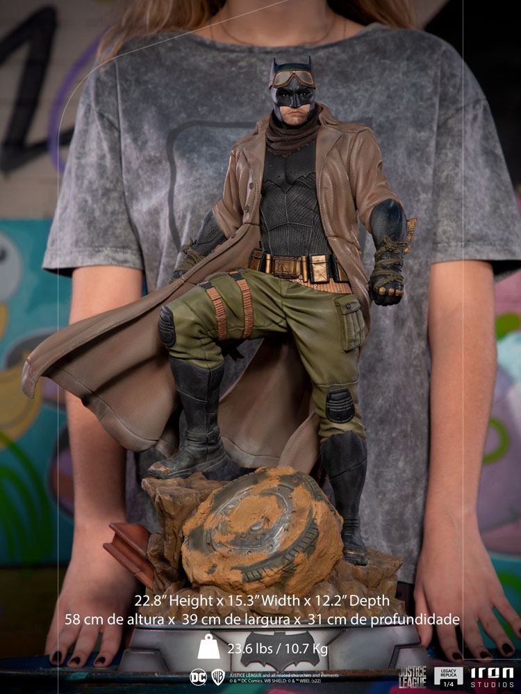 Zack Snyder's Justice League Legacy Replica Statue 1/4 Batman Knightmare 58 cm