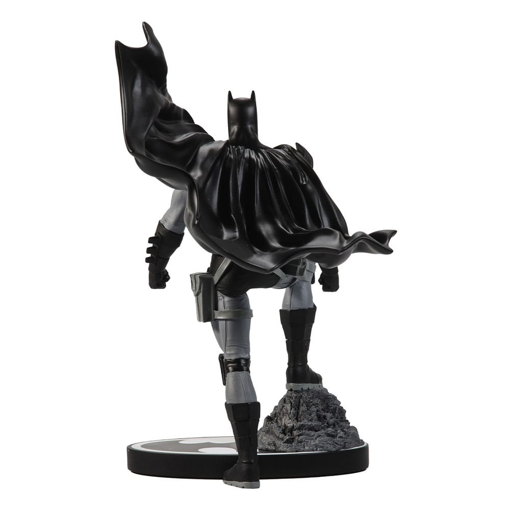 DC Direct Resin Statue Batman Black &amp; White von Mitch Gerads 20 cm