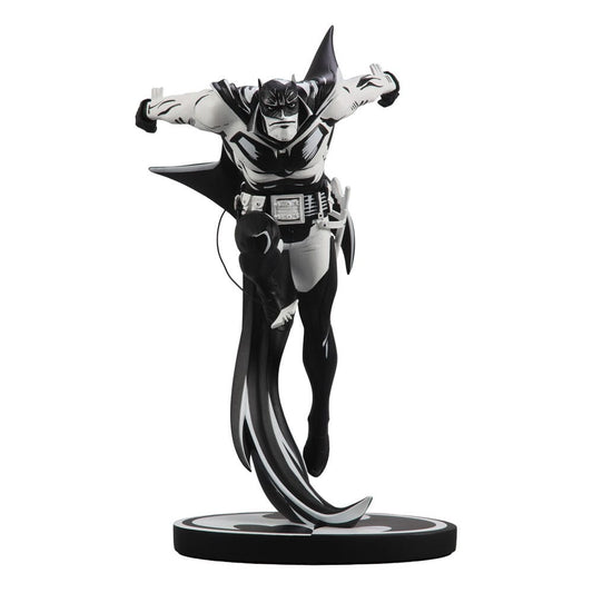 DC Direct Resin Statue Batman Black & White White Knight by Sean Murphy 23 cm