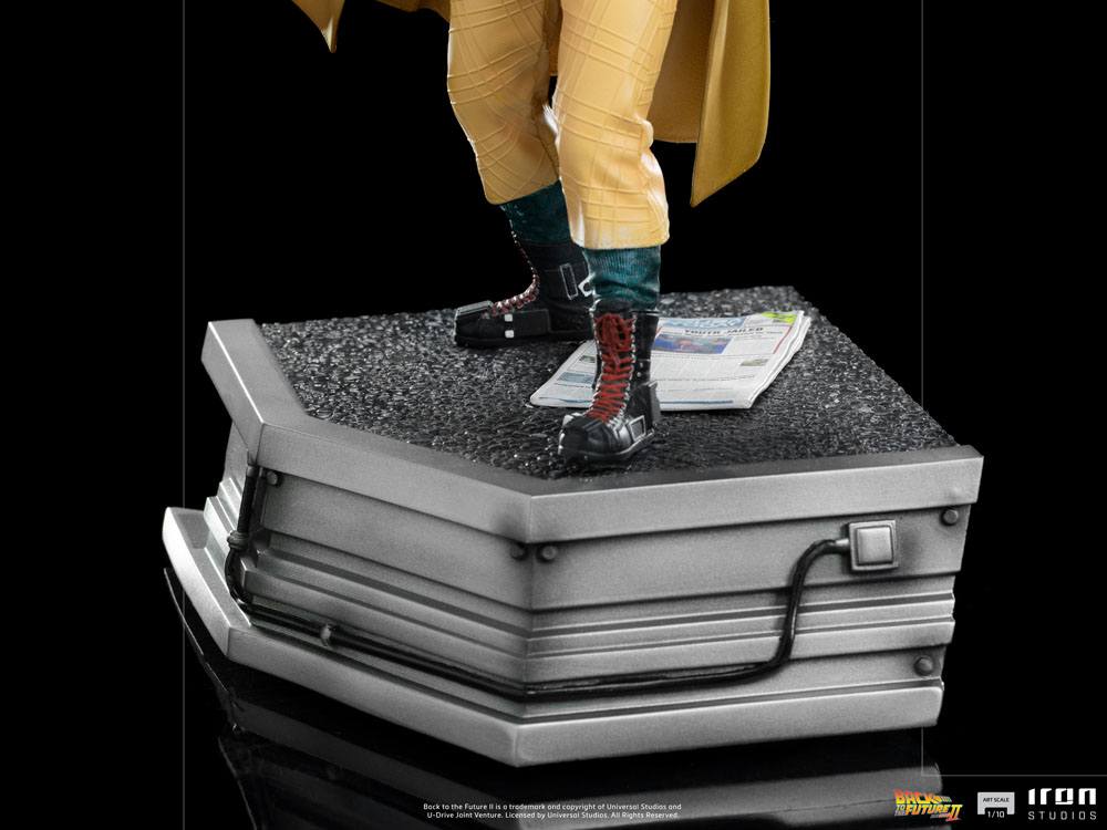 Back to the Future II Art Scale Statue 1/10 Doc Brown 25 cm legs and boots front