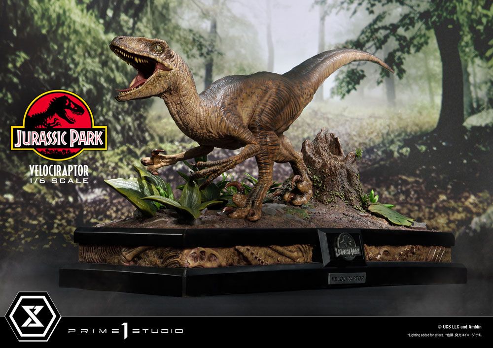 Jurassic Park Legacy Museum Collection Statue 1/6 Velociraptor Attack 38 cm i fuld størrelse forfra og højre side