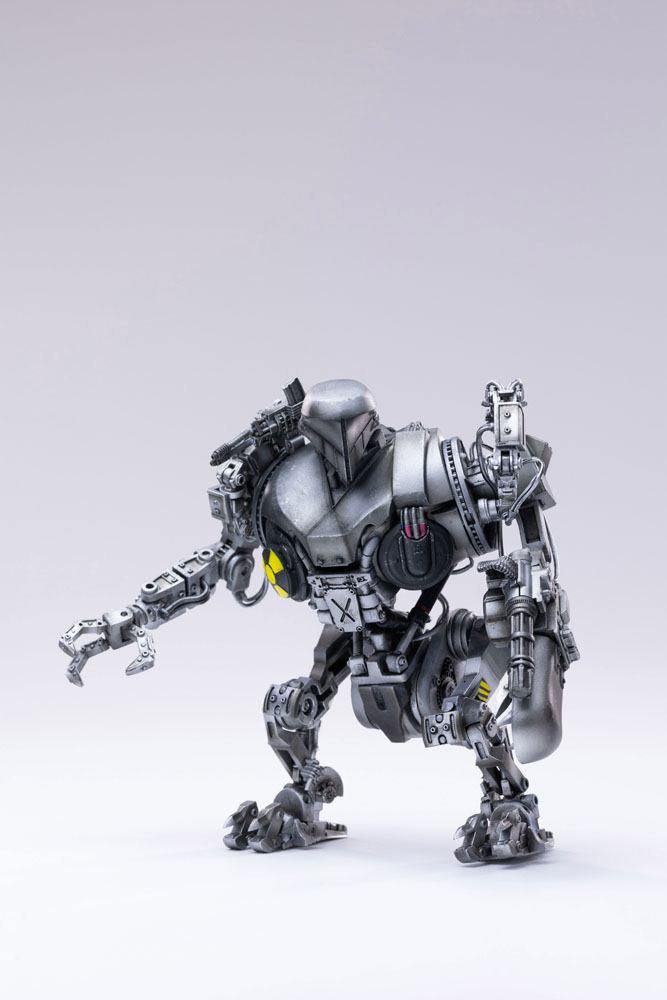 Robocop 2 Exquisite mini action figure 1/18 Robocain 14 cm - SuperMerch.dk med lys baggrund