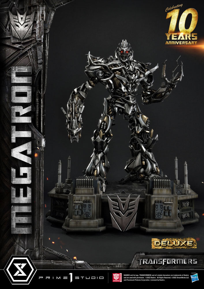 Transformers Museum Masterline Megatron Deluxe Bonus Version Statue: 84 cm Collectible